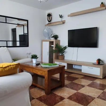 Los Perales Apartment